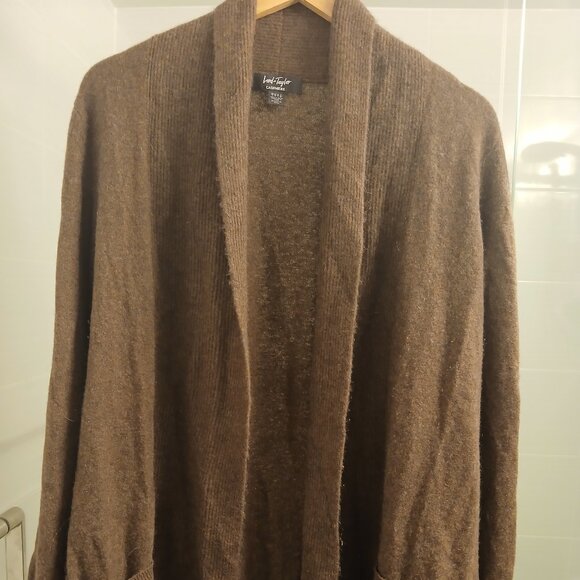Lord & Taylor 100% Cashmere Luxe Cardi­gan - Picture 10 of 11